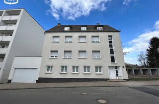 Mehrfamilienhaus kaufen in 66123 Saarbrücken, Modernisiertes Mehrfamilienhaus mit drei Wohneinheiten, Terrasse, Balkon & 5 Garagen