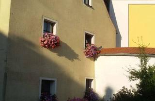 Haus kaufen in 92278 Illschwang, Wohnhaus mit Monteurzimmern und Bädern – sofort vermietbar