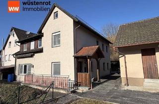 Haus kaufen in 74429 Sulzbach-Laufen, Wohnhaus im Ortskern mit zwei Wohnungen, Garagen und Werkstatt