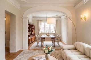 Villa kaufen in 65936 Sossenheim, SUBSTANZ MIT PERSPEKTIVE ✨ Großzügige Villa mit Garten in Frankfurt am Main!