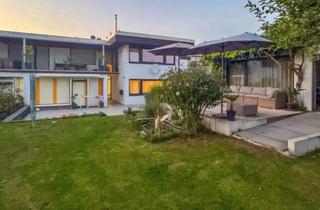 Haus kaufen in 71404 Korb, Exklusives Bungalow-Haus mit Hallenbad und Einliegerwohnung