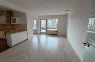 Wohnung kaufen in 24149 Kiel, Stilvolles Wohnen auf einer Ebene: Moderne 1,5-Zimmer-Wohnung mit XXL-Balkon & Garage