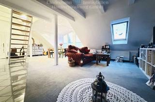 Wohnung kaufen in 21073 Harburg, Wohnen auf zwei Etagen im Zentrum von Harburg