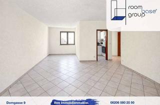 Wohnung kaufen in 68623 Lampertheim, Vermietete 2-Zimmer-Wohnung mit Balkon und Stellplatz in ruhiger Lage