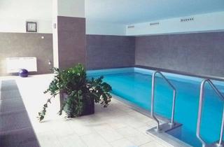 Wohnung kaufen in 65191 Sonnenberg, 2-ZIMMER-WOHNUNG IN SONNENBERG! 2017 modernisiert, Terrasse, Swimmingpool, und stufenloser Zugang