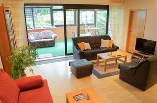 Wohnung kaufen in Straße Und Hausnummer: Schlagbaumweg 30A, 51467 Bergisch Gladbach, Souterrain-Wohnung mit Wintergarten und Gartennutzung in Bergisch Gladbach-Schildgen