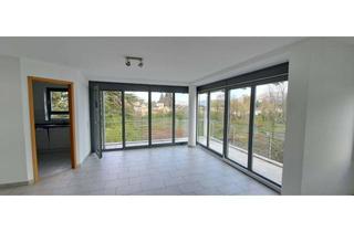 Wohnung kaufen in Johannes-Albers-Allee, 53639 Königswinter, Lichtdurchflutete, gepflegte 2-Zimmer-Wohnung, unverbaubarer Blick in Königswinter-Niederdollendorf