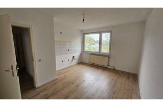 Wohnung kaufen in Timpestraße 22, 45329 Karnap, Renovierungsbedürftige 2,5-Zimmer Wohnung in Essen-Karnap