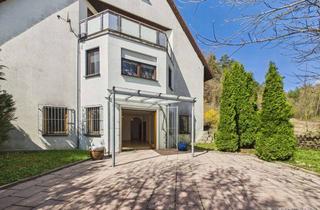 Wohnung kaufen in 91320 Ebermannstadt, Stilvolle 3-Zimmer-Wohnung mit großzügiger Terrasse und lichtdurchflutetem Wohnkonzept