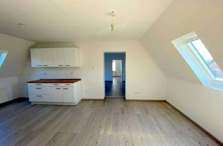 Wohnung mieten in 21683 Stade, Erstbezug nach Sanierung: 3,5-Zi. DG-Wohnung mit Balkon und Privat-Garten in Stade-Haddorf