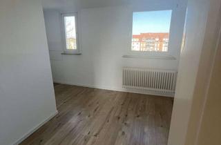 Wohnung mieten in Paul-Hug-Straße 23, 26382 Innenstadt, Helle 3-Zimmer Wohnung in Wilhelmshaven Innenstadt