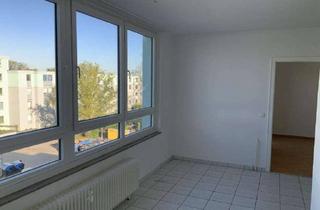 Wohnung mieten in Friedenauer Straße, 40789 Monheim, Helle 4-Zimmer Wohnung mit französischem Wannenbad