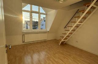 Wohnung mieten in Merianstraße 17, 82216 Maisach, 3-Zimmer-Dachgeschosswohnung mit Balkon + EBK in Maisach, Nutzfläche 151 qm, 5 Fußminuten zur S3