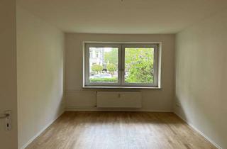 Wohnung mieten in Abendrothsweg 57, 20251 Hoheluft-Ost, Helle 2-Zimmer Wohnung mit separater Küche in Hoheluft-Ost!