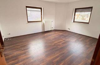 Wohnung mieten in 65232 Taunusstein, Helle 5,5-Zimmer-Wohnung mit Balkon in Taunusstein-Hahn