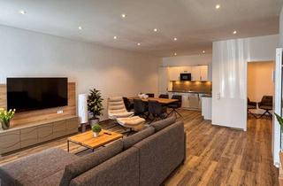 Wohnung mieten in Oettinger Str. 37/4, 86742 Fremdingen, Exklusiver Erstbezug: 2,90m Deckenhöhe | Vollmöbliert | Eigene Haustür | Stellplatz mit 22kW Wallbox