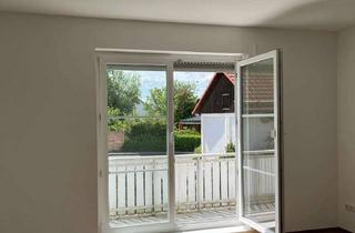 Wohnung mieten in 82229 Seefeld, Helle 3-Zimmer-Wohnung mit Balkon, neuer Einbauküche, Fußbodenheizung und Duplex-Garage