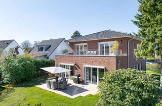 Villa kaufen in Holunderstieg, 22926 Ahrensburg, Hochwertige Stadtvilla im Landhausstil in Toplage - modern und energieeffizient