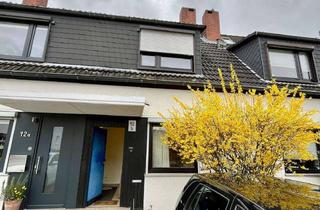 Haus kaufen in Im Dorffeld 12b, 30966 Hemmingen, Charmantes Reihenmittelhaus mit Kamin und Garten