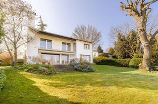 Einfamilienhaus kaufen in 65760 Eschborn, Freistehendes Einfamilienhaus mit Blick ins Grüne