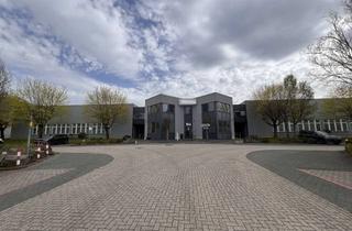 Büro zu mieten in 52146 Würselen, Lager Produktion Büros Parkplätze - 2000 qm Halle & 375 qm Verwaltung & 27 Stellplätze
