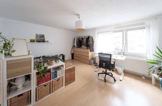 Anlageobjekt in 70182 Mitte, Geräumige 5-Zimmer-Wohnung mit Balkon - ideal für renditestarke WG-Vermietung