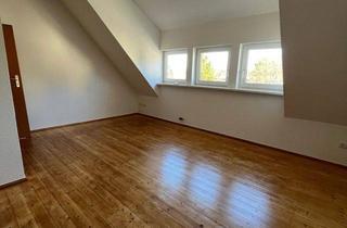 Wohnung mieten in Akazienallee, 02991 Lauta, Zeit für ein Neubeginn: 2-Raum-Wohnung mit Garten zum Aufblühen