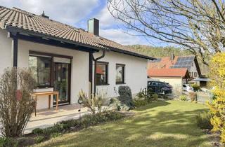 Einfamilienhaus kaufen in 96132 Aschbach, Aschbach - Traumgarten mit Südwestlage, Terrassen und Garagen - Einfamilienhaus in ruhiger Lage