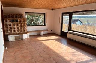 Haus kaufen in 91086 Aurachtal, Aurachtal - Haus im Grünen mit Weitblick und Ausbaupotenzial