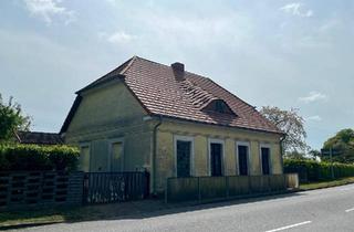 Haus kaufen in 19069 Lübstorf, Lübstorf - Baudenkmal Chausseehäuschen - Sanierungsprojekt mit Geschichte