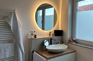 Wohnung kaufen in 72415 Grosselfingen, Grosselfingen - Attraktive 2-Zimmer Wohnung mit Balkon und Carport