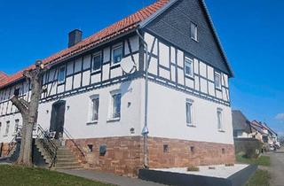 Haus kaufen in 34513 Waldeck, Waldeck - DreiseitenhofFamilienhaus neu renoviert