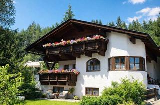 Einfamilienhaus kaufen in 86356 Neusäß, Neusäß - Charmantes Tiroler Landhaus mit Sauna & Einliegerwohnung
