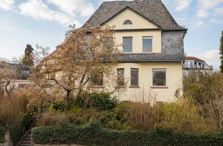 Haus kaufen in 65719 Hofheim, Hofheim - Hofheim: Individualisten aufgepasst. Altbestand mit großem Grundstück, oder zusätzlichem Bauplatz