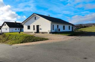Haus kaufen in 35088 Battenberg, Battenberg (Eder) - Bungalow in Dodenau mit Wärmepumpe und Garage