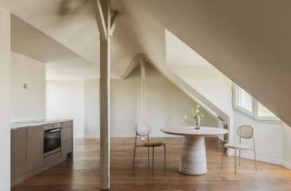 Wohnung kaufen in Am Zuckerberg, 50668 Altstadt-Nord, Anspruchsvoll renovierte Dachgeschoss-Maisonette mit großer Dachterrasse