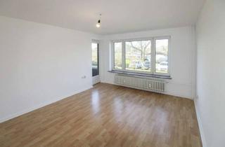 Wohnung kaufen in 24943 Sandberg, 2-Zimmer Eigentumswohnung mit Loggia in Uni-Nähe