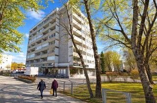 Wohnung kaufen in 80937 München, ILIEV IMMOBILIEN: Schön geschnittene und helle 2-Zimmerwohnung mit Westbalkon in SCHWABING-NORD