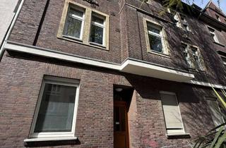 Wohnung kaufen in Fehrbellinstraße 16, 40472 Rath, Schöne 2,5 Zimmer Wohnung mit Balkon und Garten