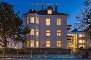Wohnung kaufen in 80336 Ludwigsvorstadt-Isarvorstadt, Altbau-Jungendstil Dachgeschoss-Wohnung mit Terrasse in zentraler Lage München