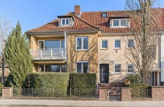 Wohnung kaufen in 30167 Nordstadt, Stilvolle 4,5 Zi.-Wohnung mit Balkon & Garage nahe den Herrenhäuser Gärten