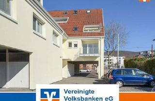 Wohnung kaufen in 72793 Pfullingen, Großzügige 2,5 Zimmerwohnung mit Balkon und 2 Stellplätze - Wohnung Frei