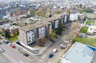 Wohnung kaufen in 41065 Lürrip, Helle 3-Zimmer-Dachgeschosswohnung mit modernem Bad und Balkon