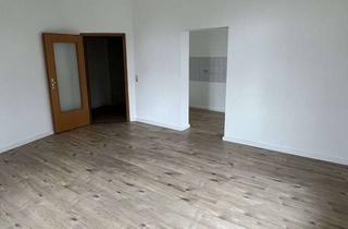 Wohnung kaufen in 08523 Plauen, Helle 3-Zimmer-Wohnung mit durchdachtem Grundriss in gepflegtem Mehrfamilienhaus