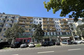 Wohnung kaufen in Uhlandstraße 81, 10717 Wilmersdorf, Rohdiamant nahe Volkapark Wilmersdorf!Praktisch geschnittene 2-Zi.-Wohnung zur Selbstverwirklichung!