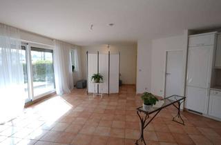 Wohnung kaufen in 14193 Grunewald, Charmante 1+ Zimmer Wohnung im EG mit 23m² Terrasse unweit Halensee in Berlin Grunewald