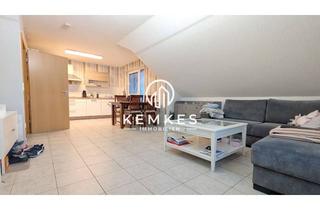 Wohnung kaufen in 47179 Aldenrade, Attraktive Dachgeschosswohnung mit großem Balkon in ruhiger Sackgassenlage von Duisburg-Aldenrade