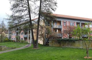 Wohnung mieten in Meckergasse, 78247 Hilzingen, Seniorenwohnanlage: 3-Zimmer Wohnung im 2. OG mit Balkon in Hilzingen