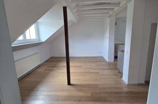 Wohnung mieten in Berliner Straße 205, 51063 Mülheim, 2 Zimmer Dachwohnung mit Balken
