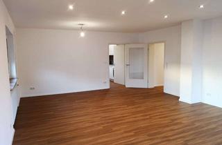 Wohnung mieten in Alte Poststraße 16, 97297 Waldbüttelbrunn, Moderne, kernsanierte 4-Zimmer-Wohnung ab 01.06.2026 mit Balkon & günstigem Strom (114 m²)